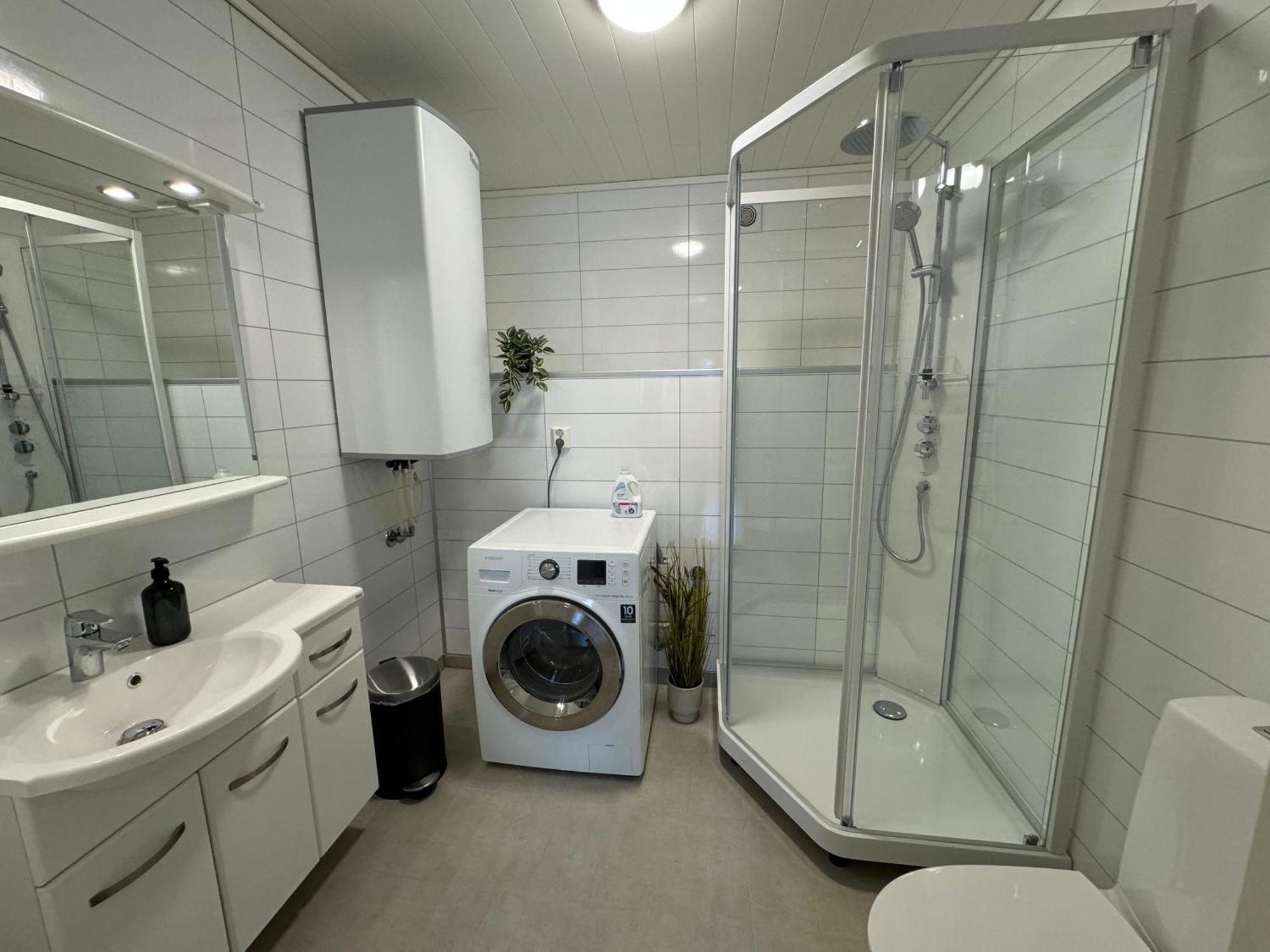 Small Apartment In The Harbour Of เยอร์เปอลันด์ ภายนอก รูปภาพ