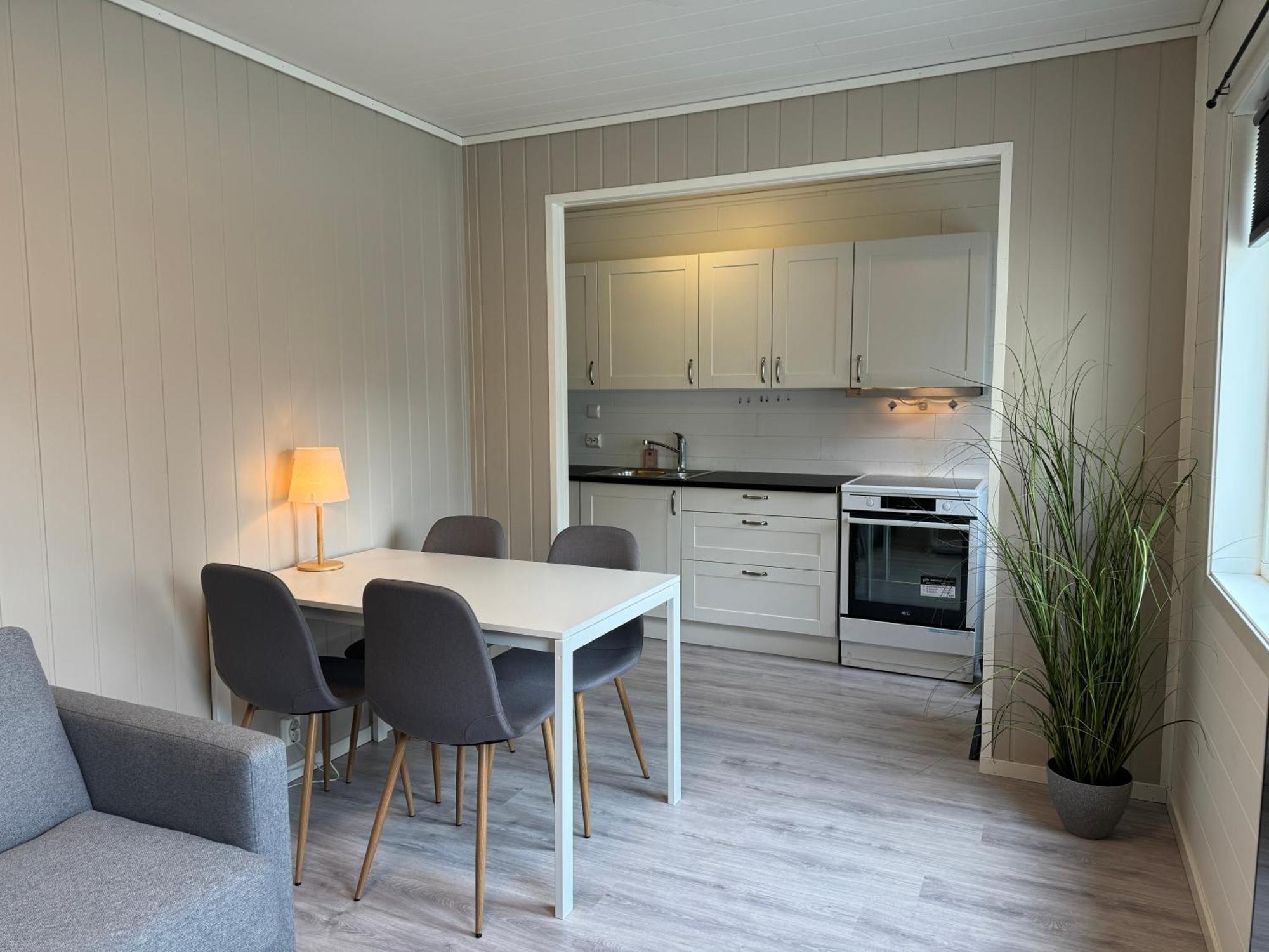 Small Apartment In The Harbour Of เยอร์เปอลันด์ ภายนอก รูปภาพ